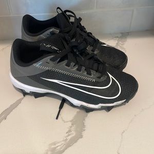 Nike Kids Black and Gray Cleats